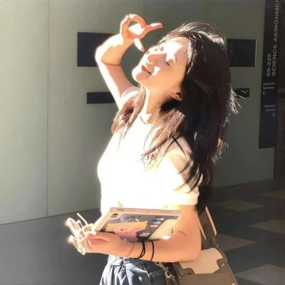 垃圾箱里的婴儿